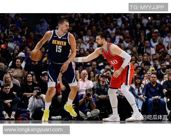 2019年火箭队与掘金队精彩对决比赛录像回顾与分析