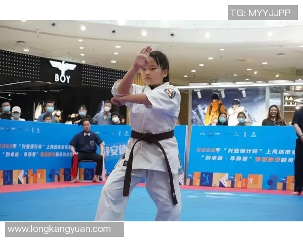 七项全能的魅力与挑战探索运动员如何在多项赛事中展现卓越才能与毅力