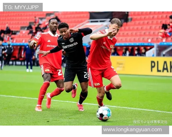 沃尔夫斯堡客场绝杀法兰克福,取得关键胜利