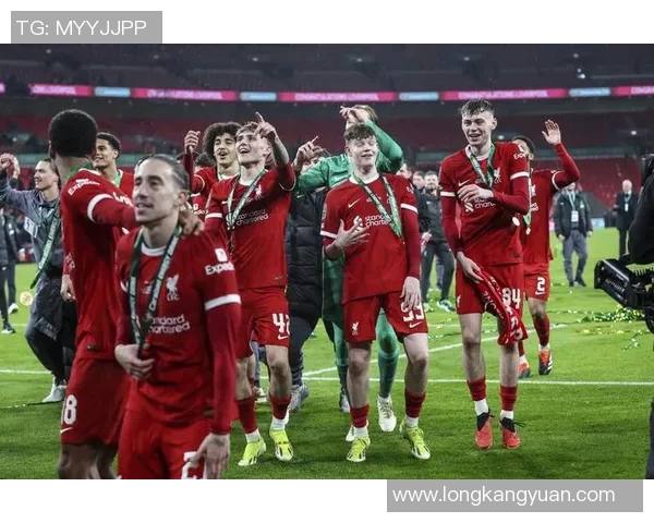 利兹联队与博尔顿精彩对决直播全程回顾与分析