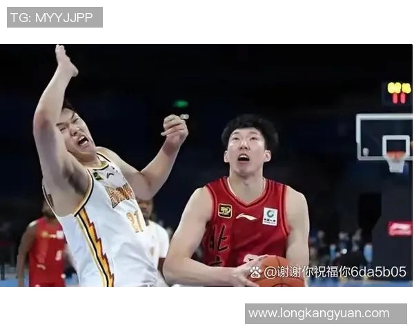 勇士与雷霆激战正酣2月12日精彩对决引发球迷热议